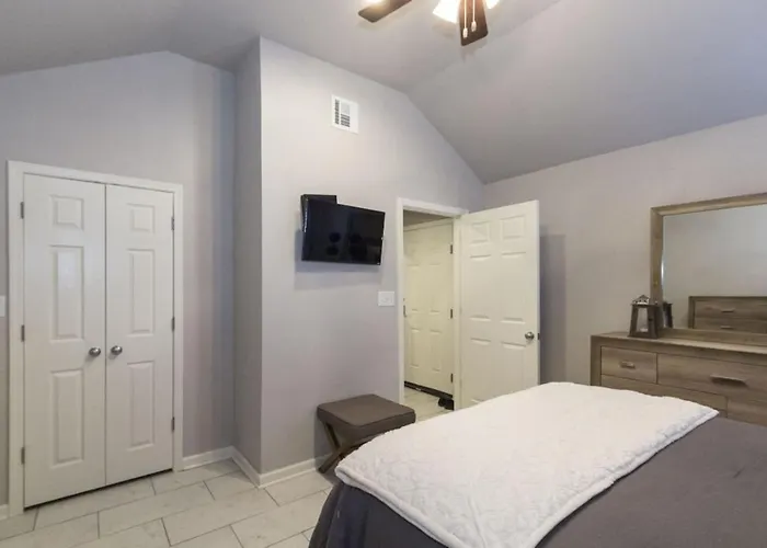 Pet Friendly 3br With Pool Table Near Expo Square And Philbrook * Tulsa