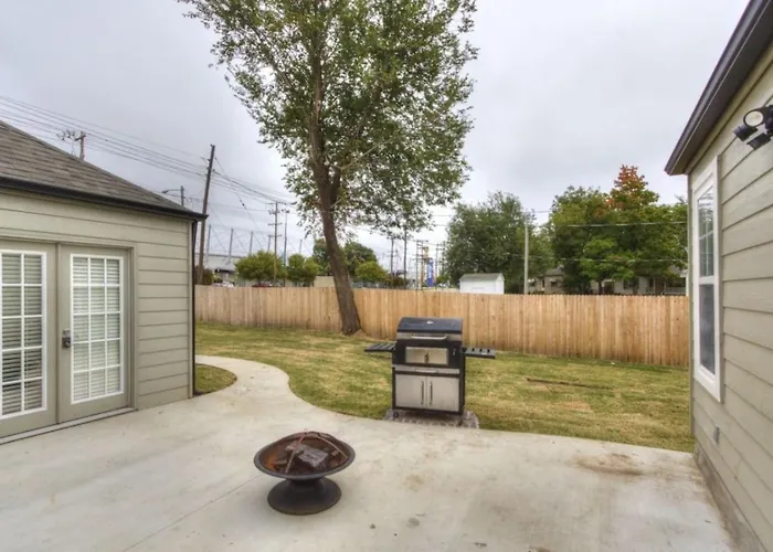 Pet Friendly 3br With Pool Table Near Expo Square And Philbrook