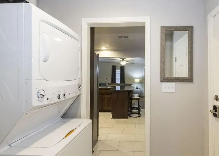 Holiday home Pet Friendly 3br With Pool Table Near Expo Square And Philbrook *
